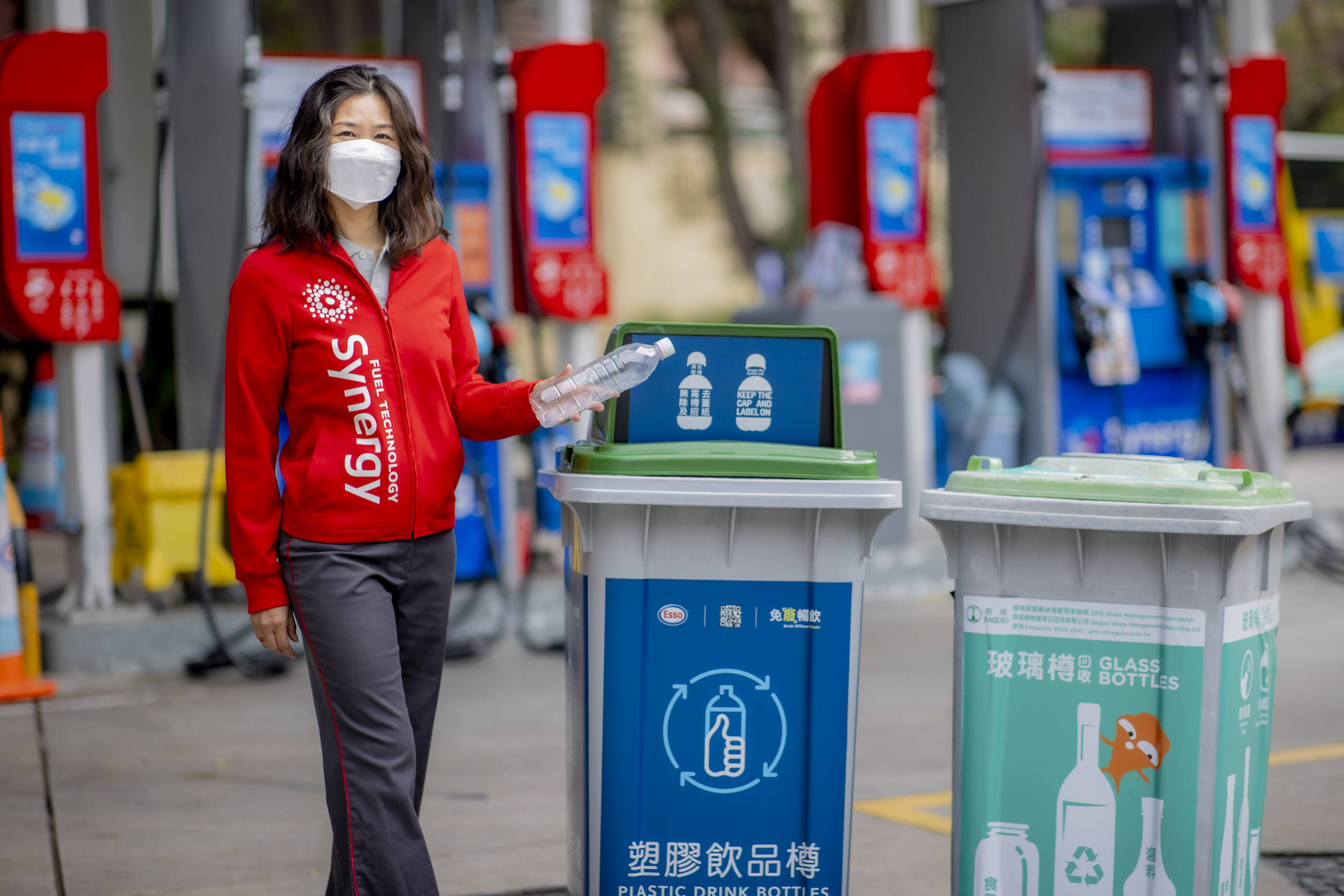Image Mabel Leung, Asia Pacific Retail Sales Director takes action to support plastic bottle recycling.